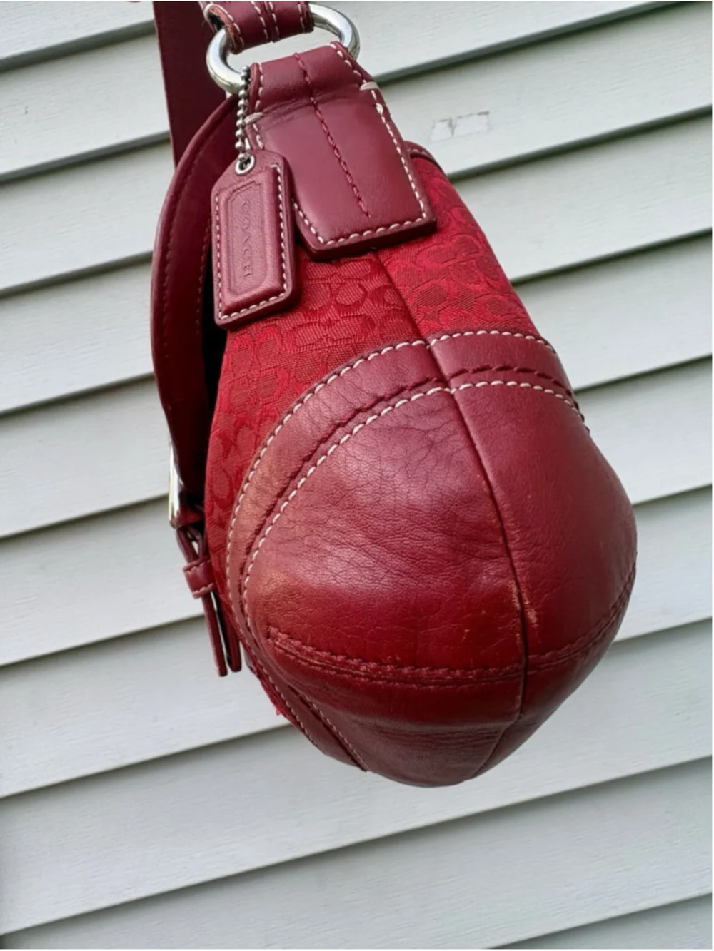 Coach SoHo F10926 Vintage Y2K Cherry Red Signature C Canvas Shoulder Bag Buckle
